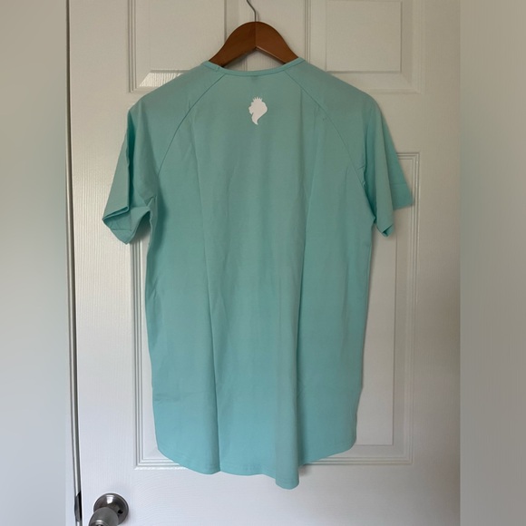 Men’s Shirt - Picture 2 of 3